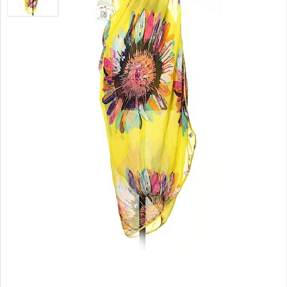 Sarong - Picture 3 of 4